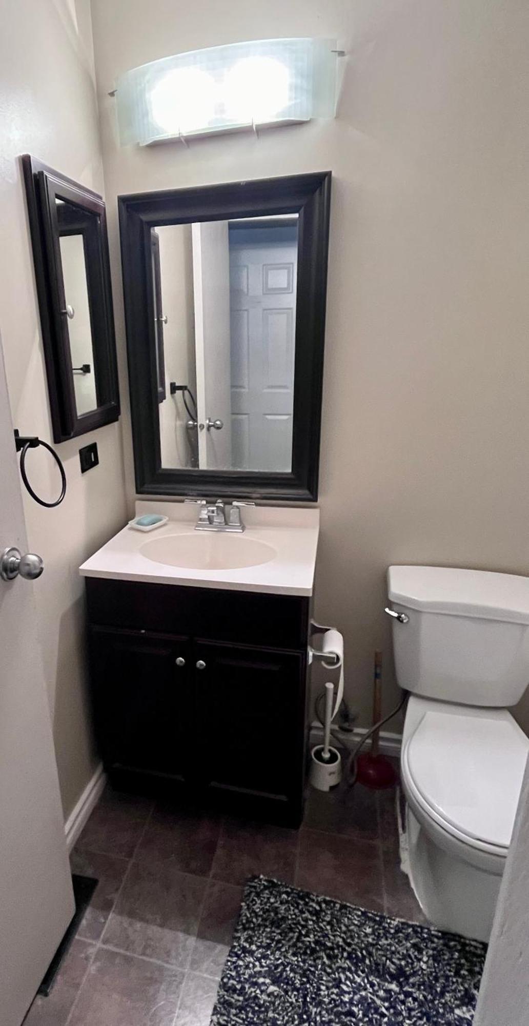 Calgary-Banff House Close Lrt&Dt&Free Parking 아파트 외부 사진